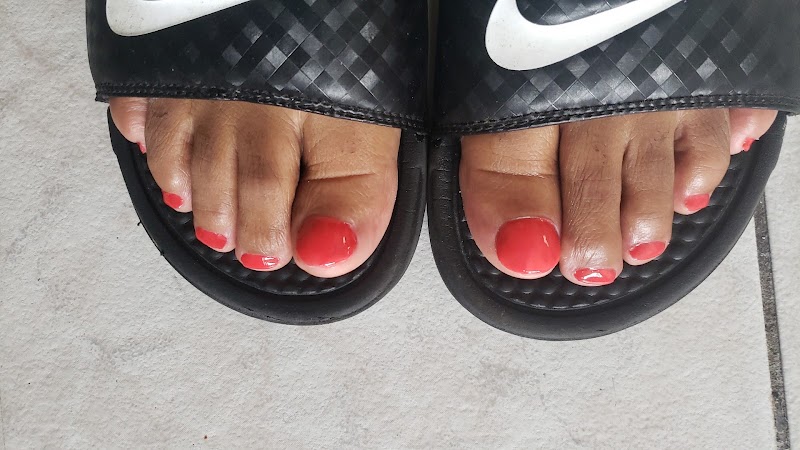 Gil's day spa, nail salon in Bayonne, NJ, photo 4 of 4